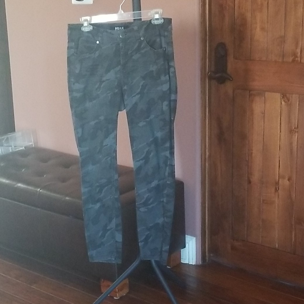 Cotton jean.